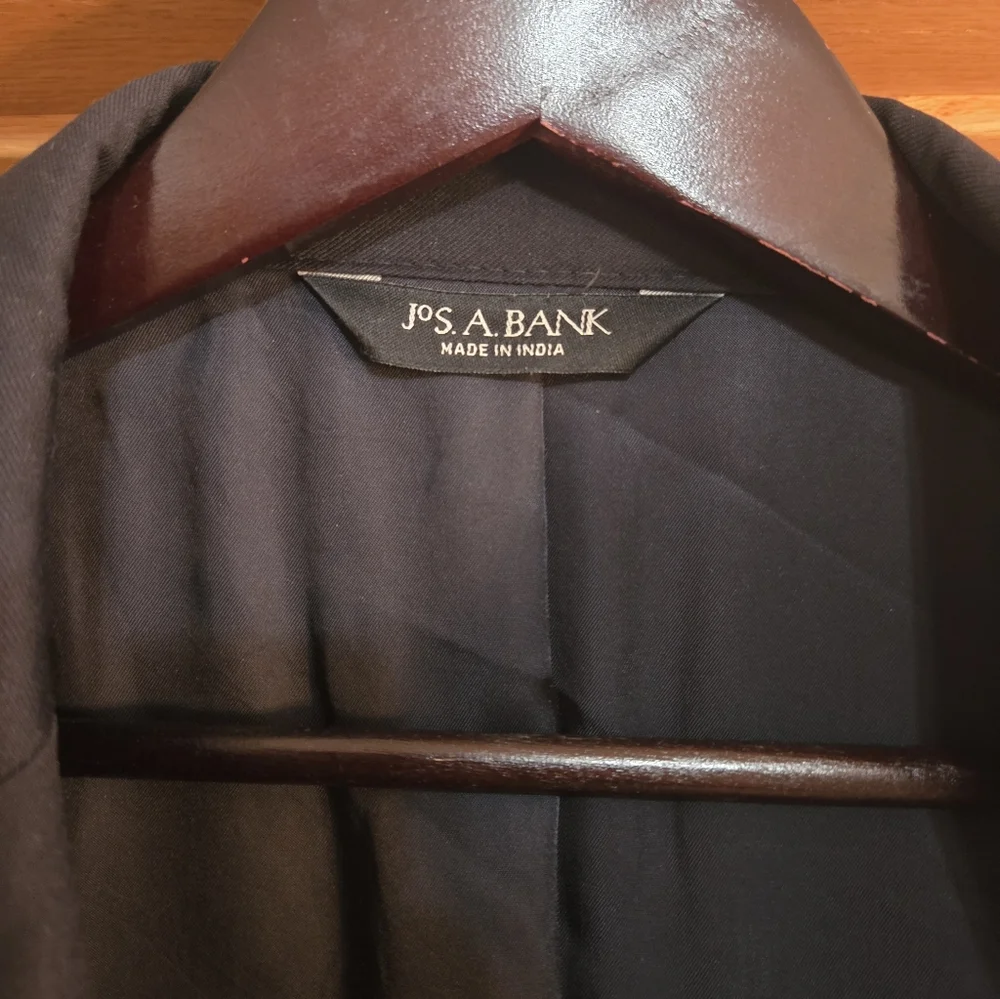 Jos. A. Bank‎ Classic Navy Blazer Men's Size 44R